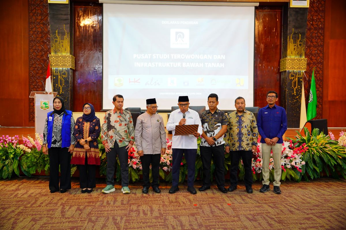 Deklarasi Peresmian PUSTROIB UNAND